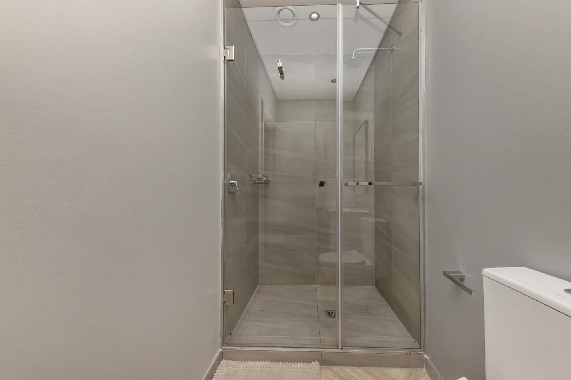 קייפטאון One Thibault Studio Hotel And Apartments מראה חיצוני תמונה